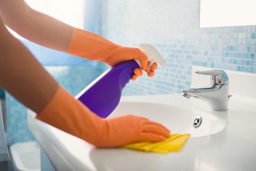 Preparing for a carpet cleaning visit in W6
